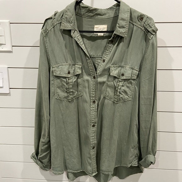 American Eagle Outfitters Tops - American Eagle Army Green Boyfriend Button Shirt